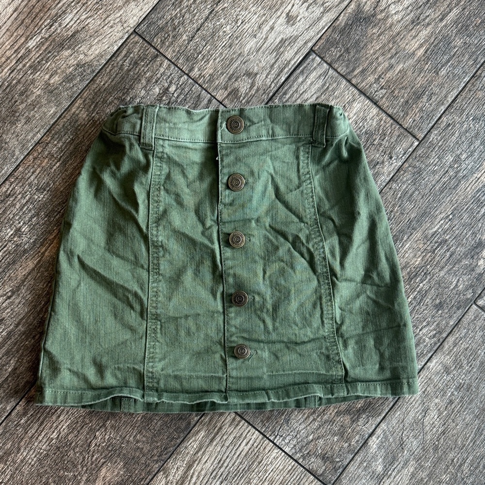 Crazy 8 Olive Button-Front Mini Skirt